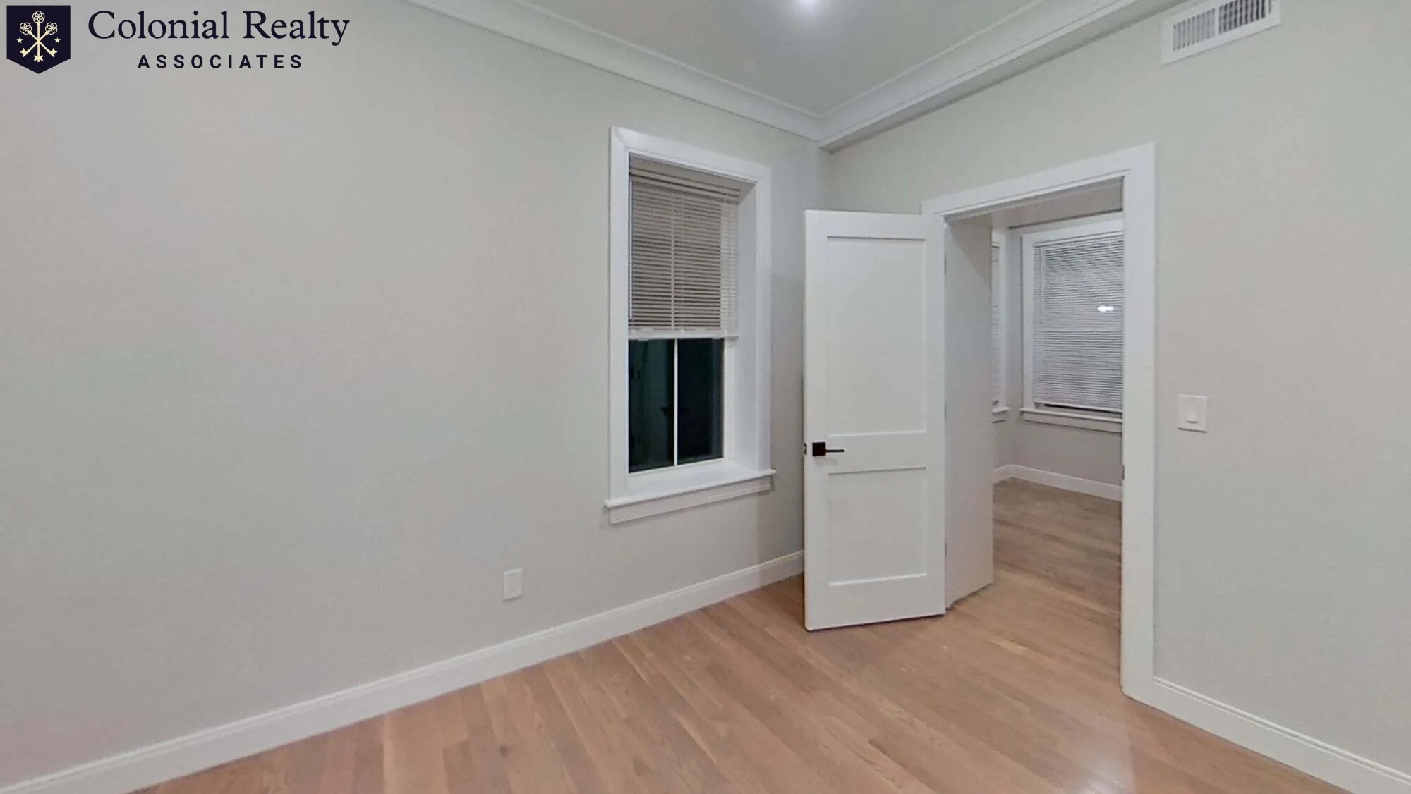 43 Englewood Ave, Brighton