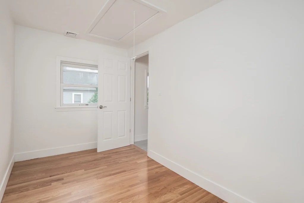 92 Clinton Pl, Newton