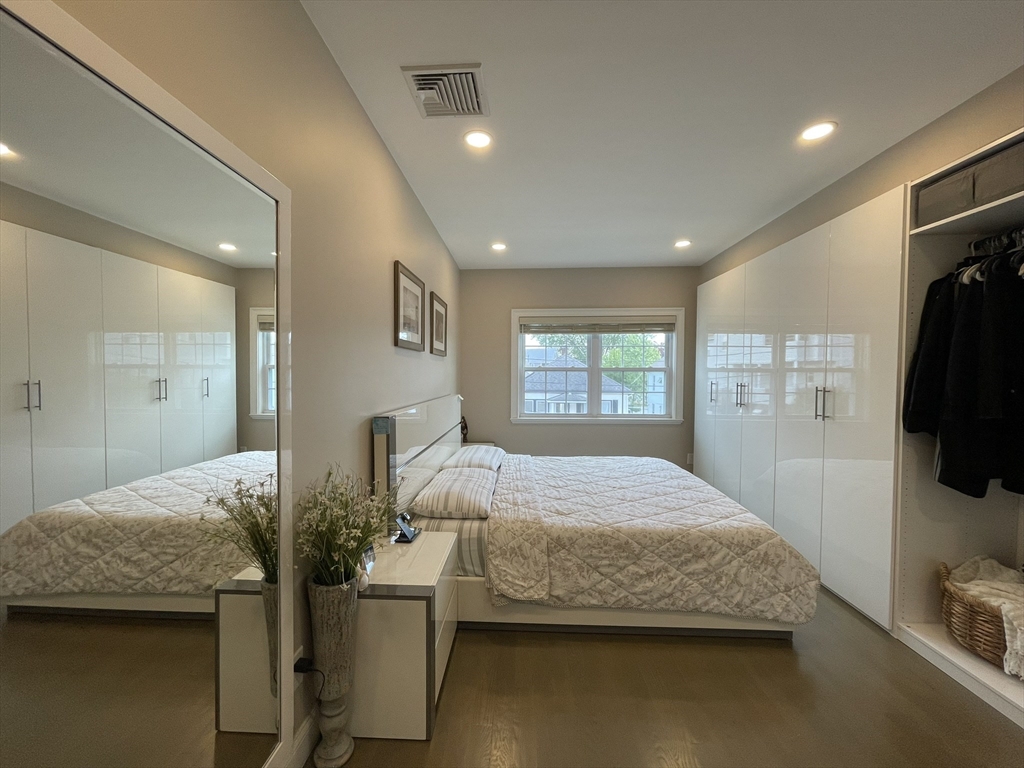 20 Trevalley Rd, Revere