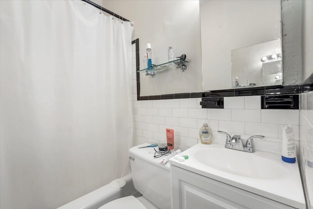 130 Myrtle St, Beacon Hill