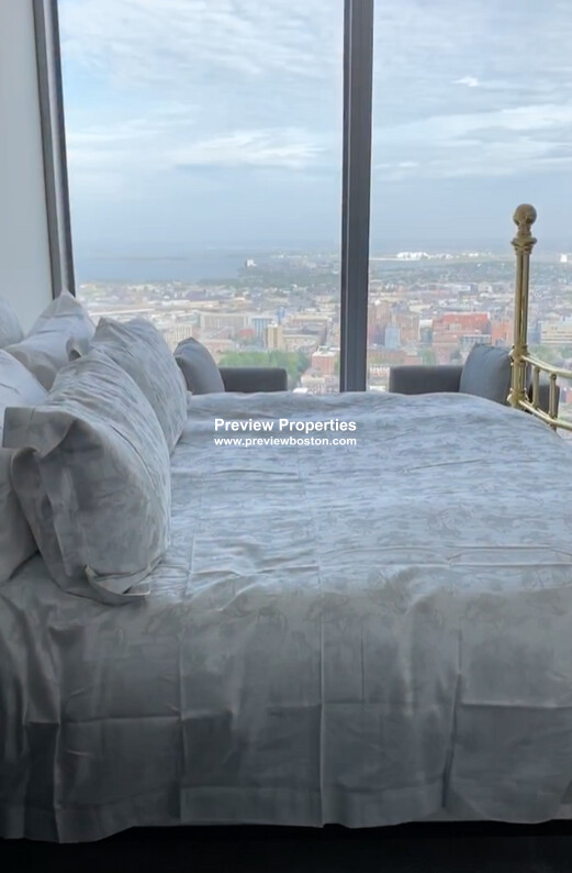 1 Dalton St, Back Bay