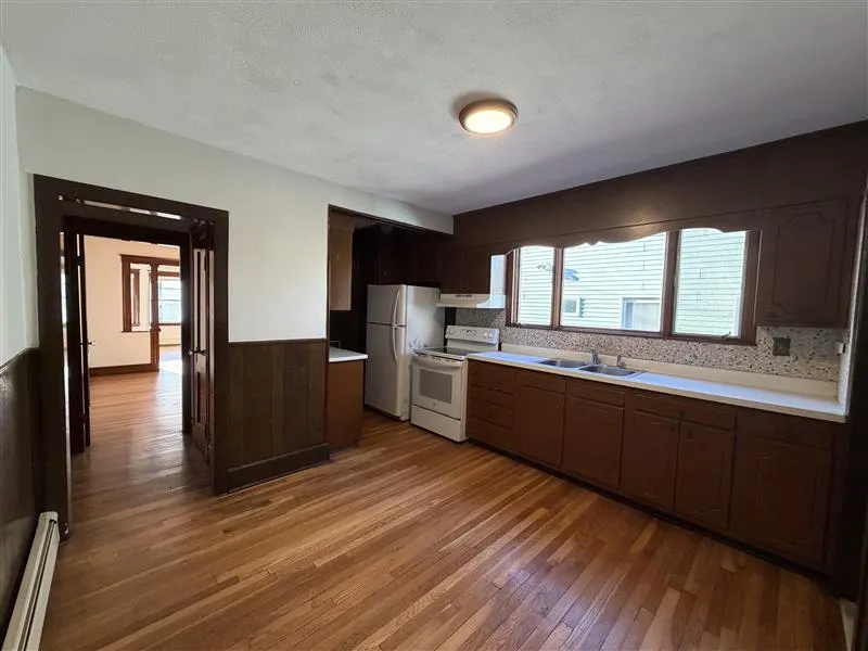 30 Medford St, South Medford