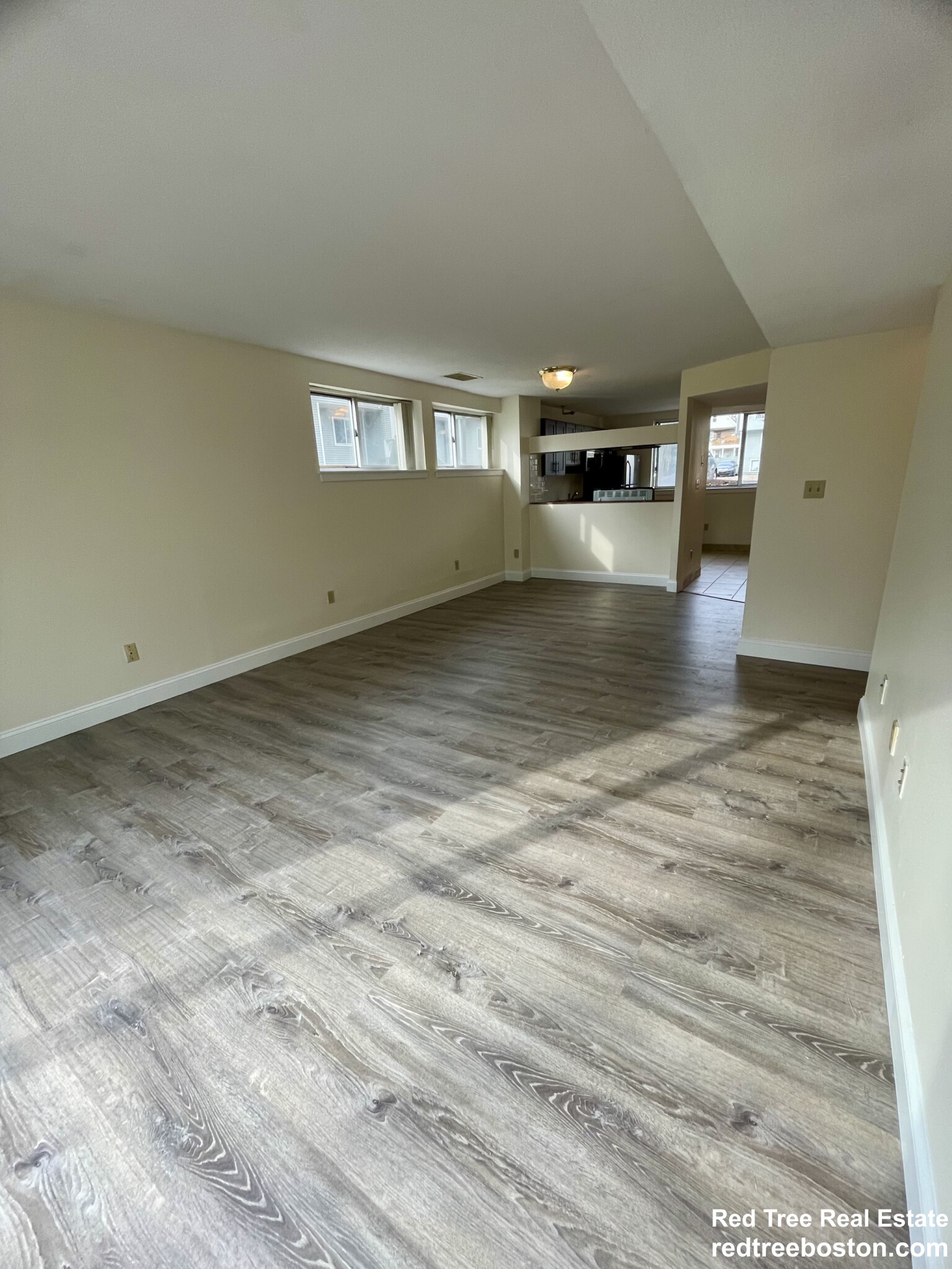 144 North Beacon St, Brighton