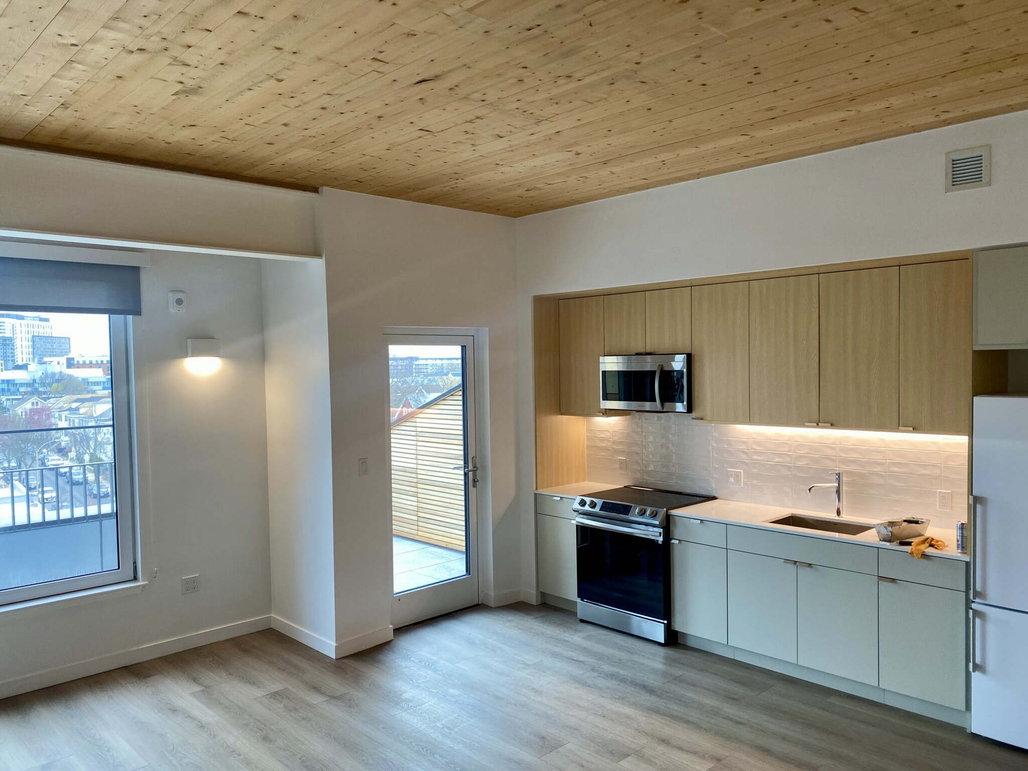 154 Broadway, East Somerville