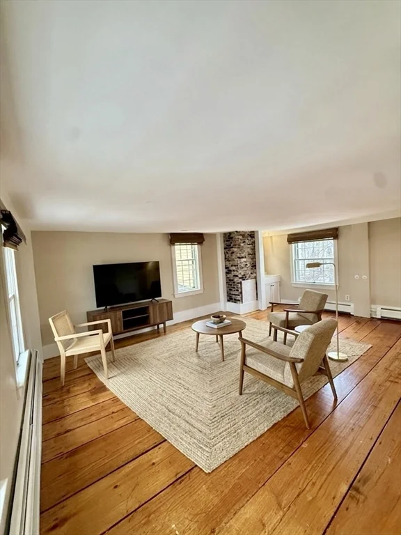 13 Tucker, Old Town