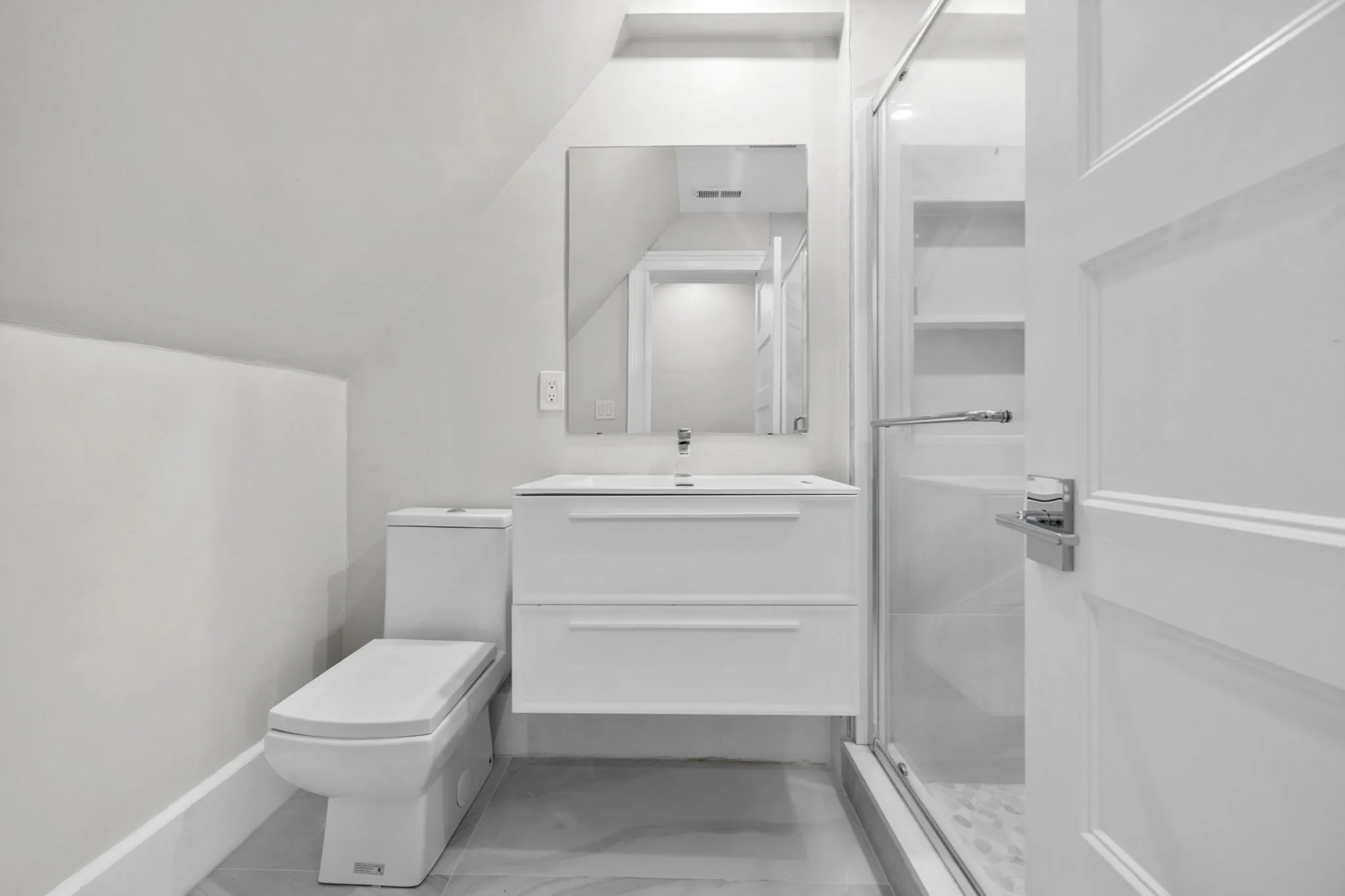 476 Heath St, Chestnut Hill