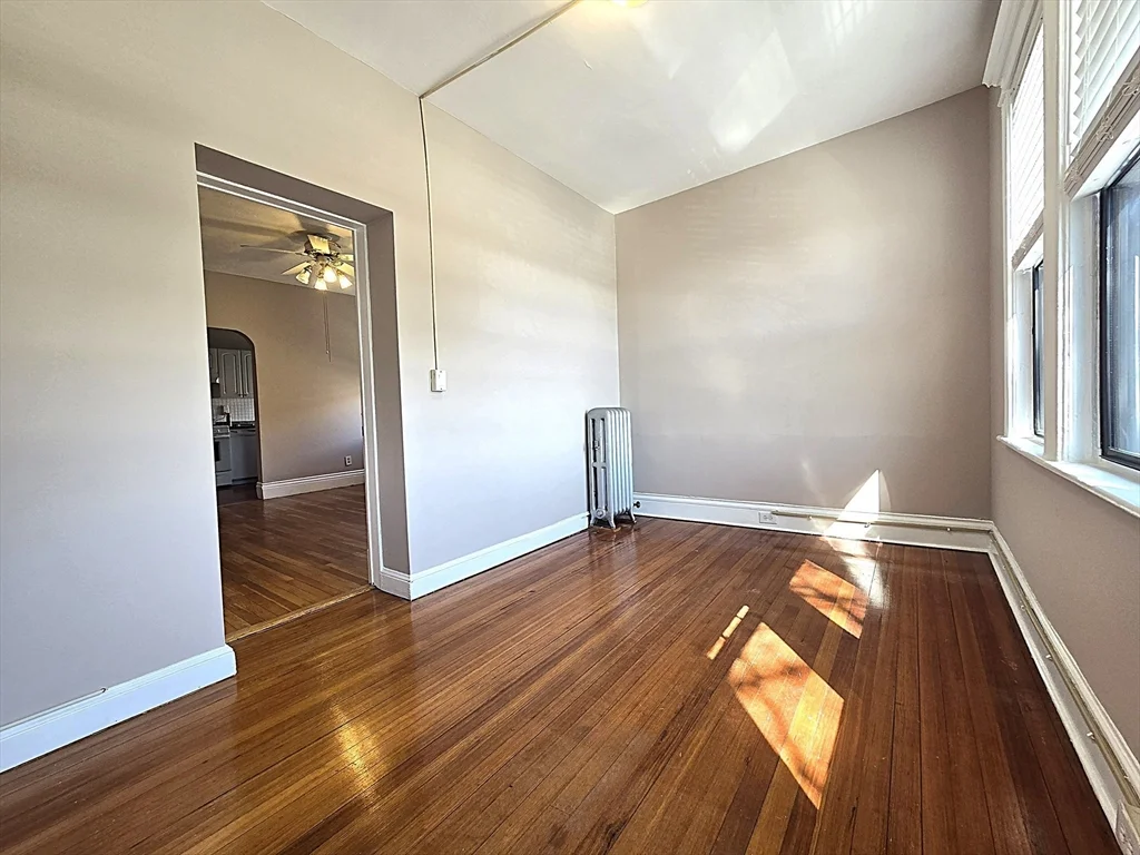 25 Alton Pl, Coolidge Corner