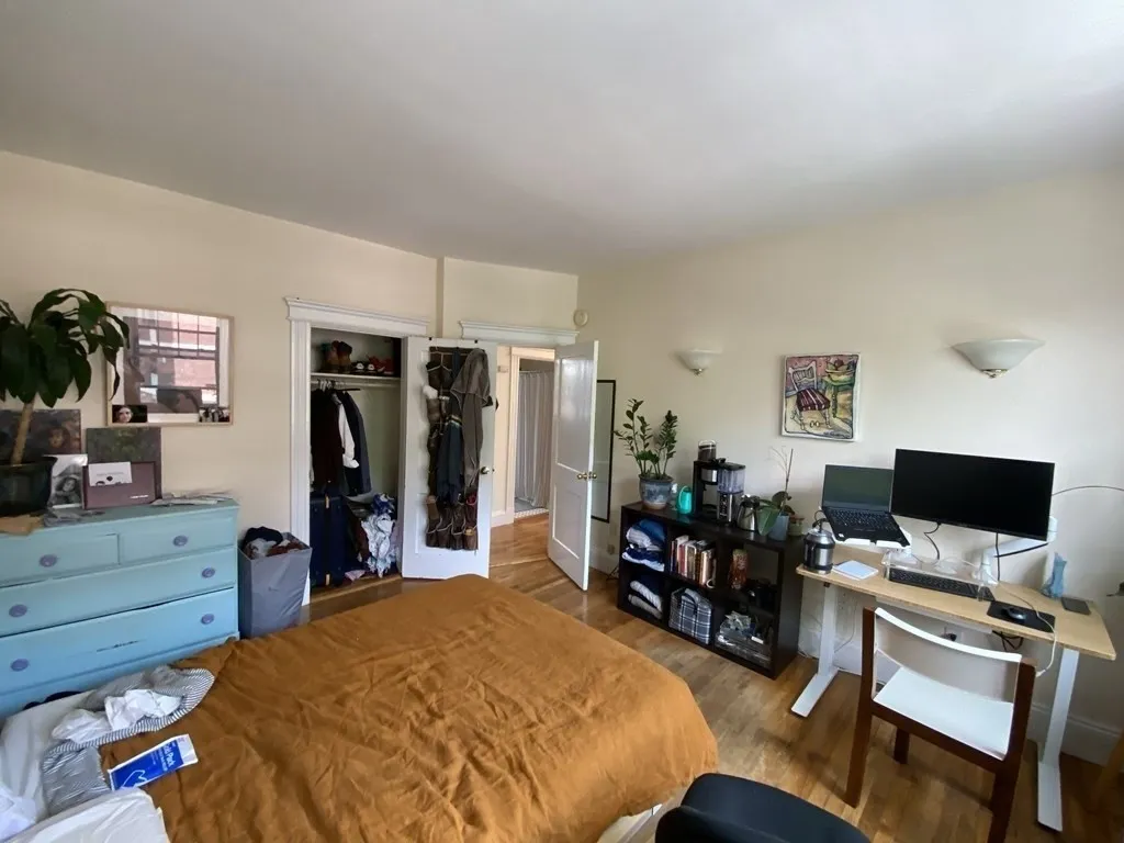 77 Parkman St, North Brookline