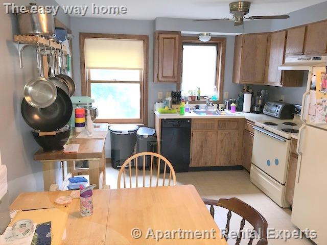 45 Cross St, Medford Square