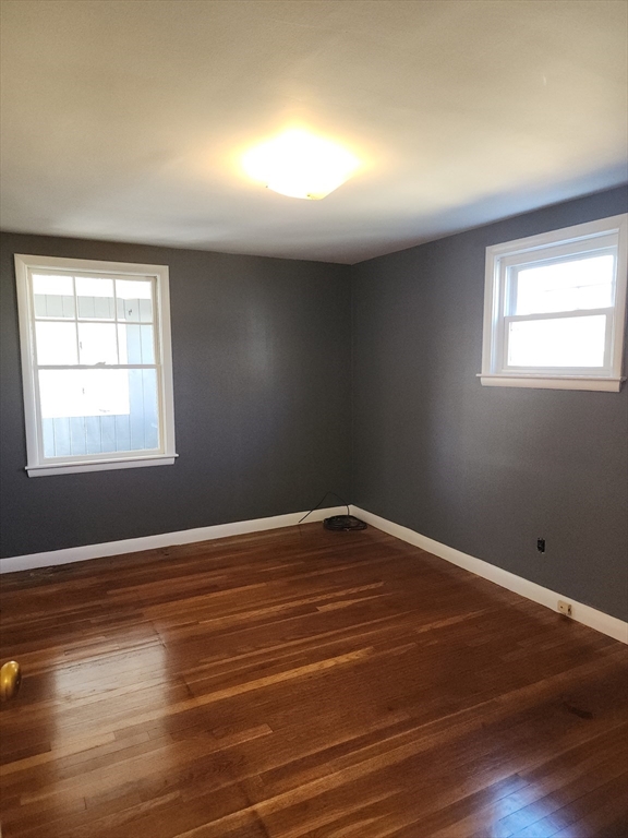 23 Brewster Rd, Weymouth