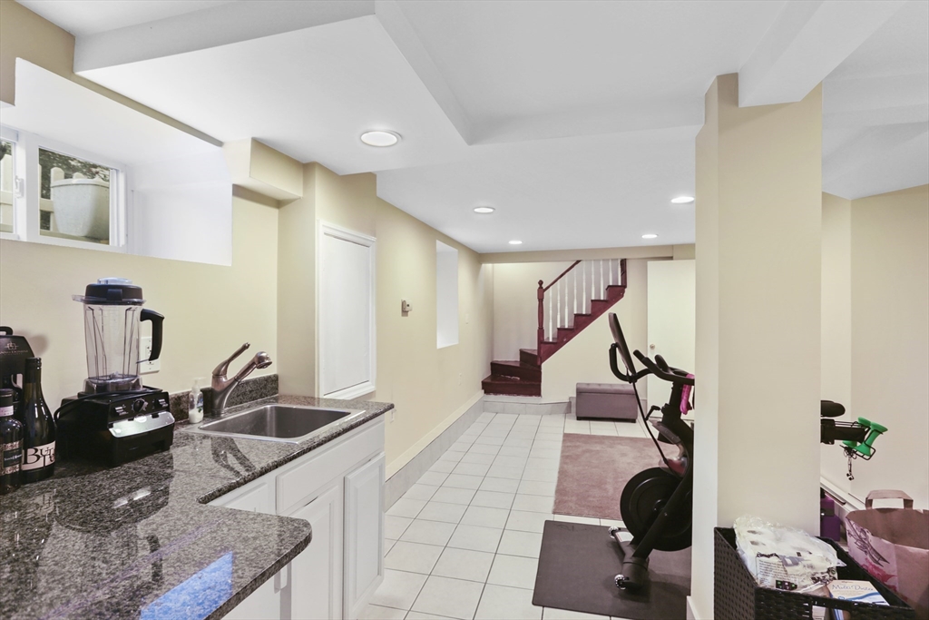 34 Bayard St, Allston