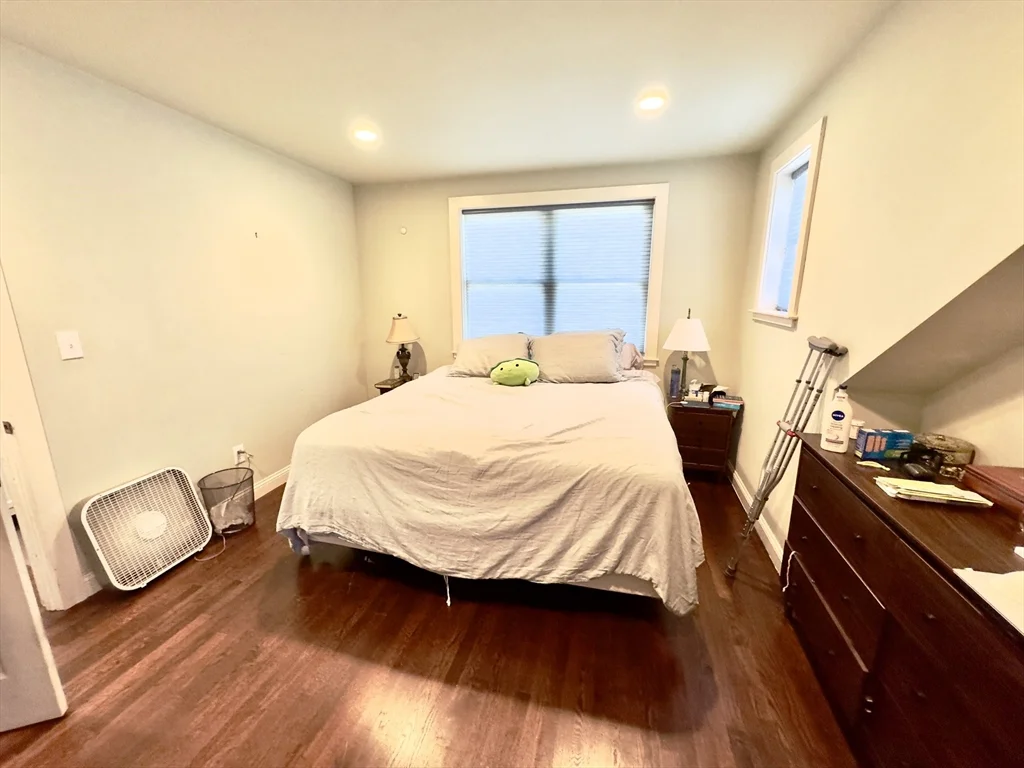 8 Fox Point, Dorchester