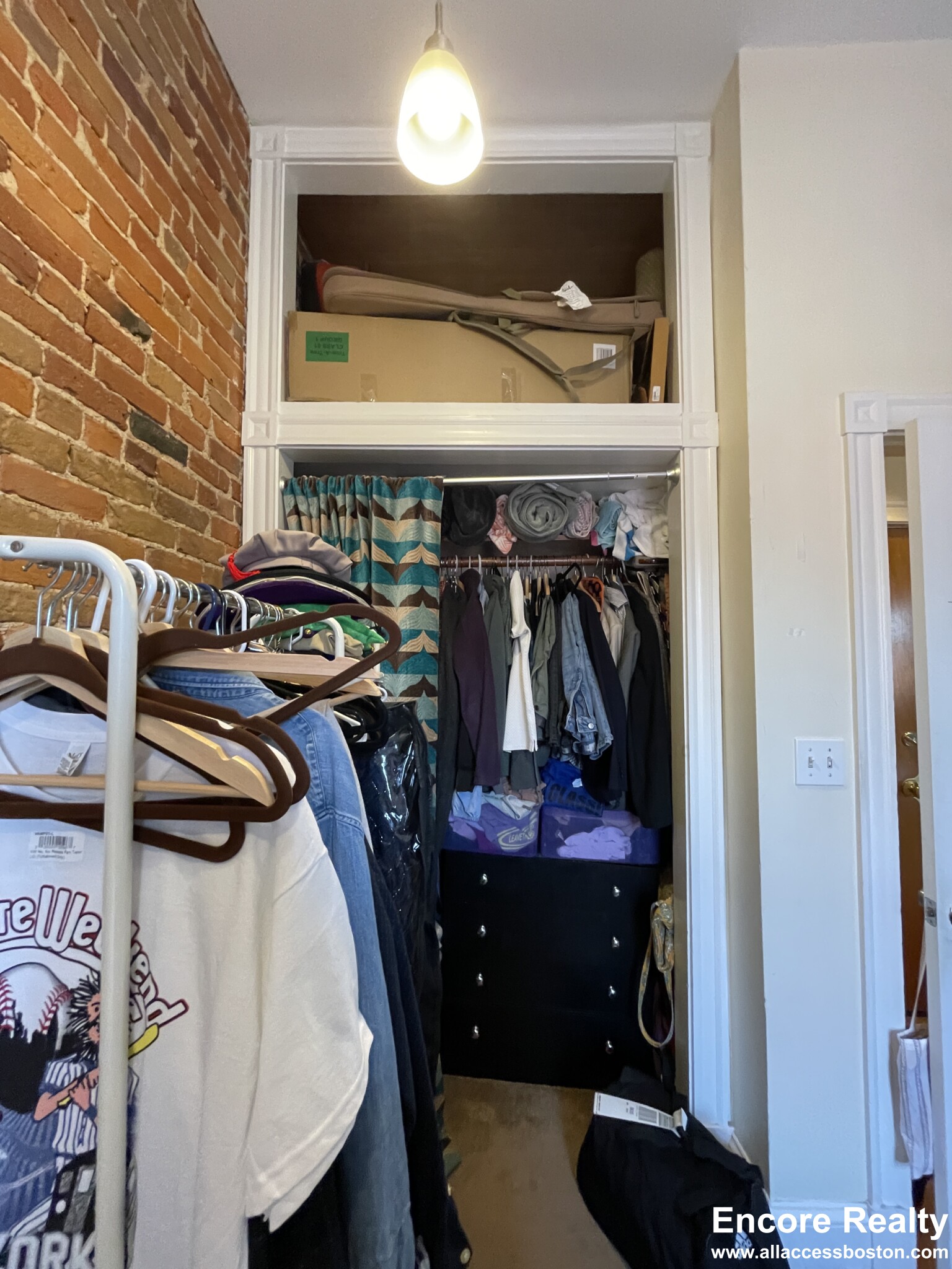 28 Symphony Rd, Fenway