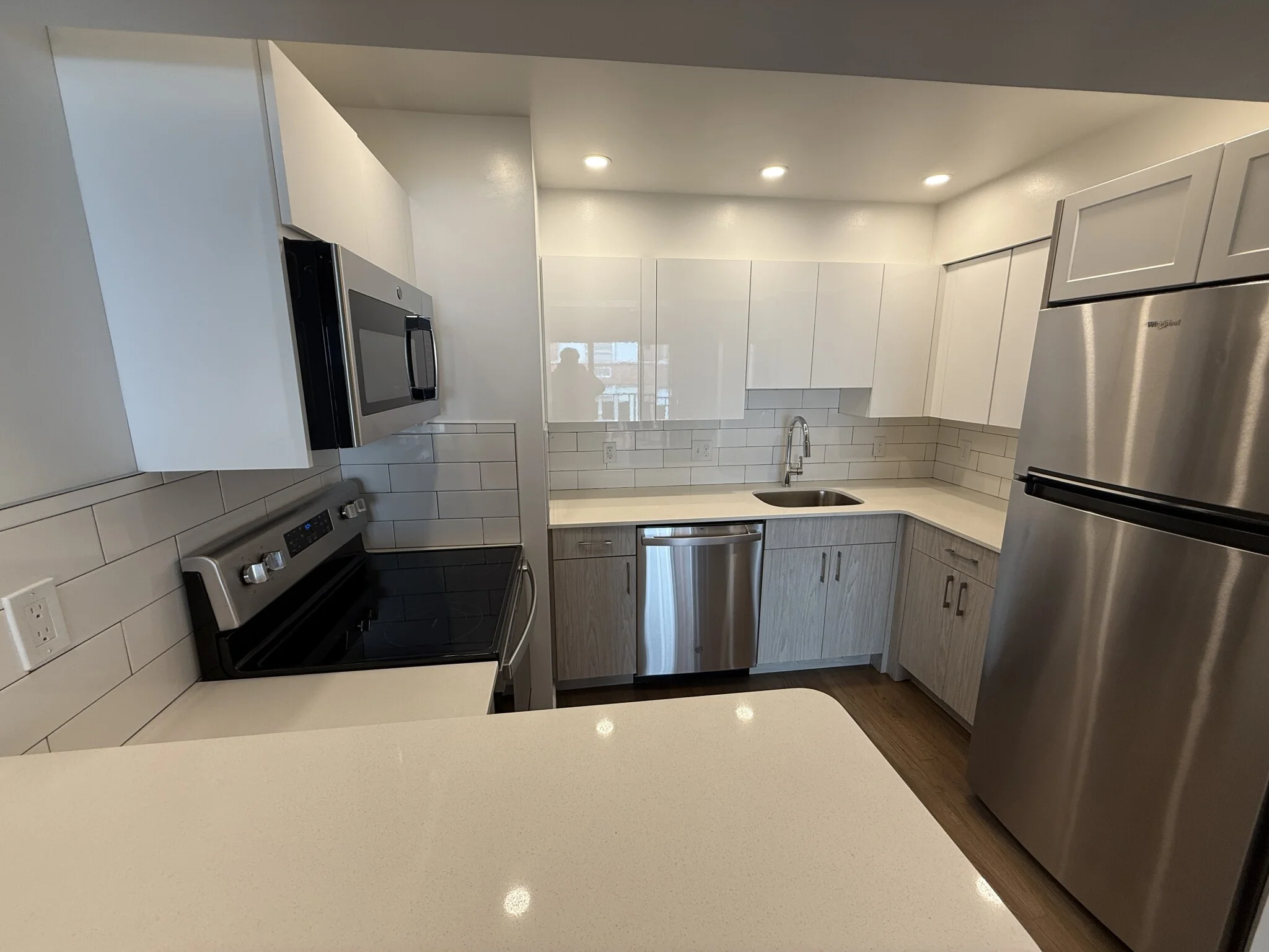 320 Hammond Pond Pkwy, Chestnut Hill