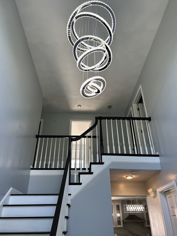 3 Gooseneck Ln, Westford