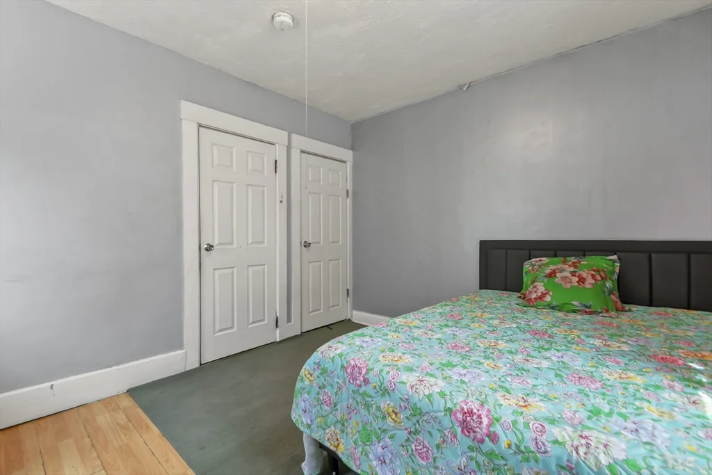 198-200 Blossom St, Fitchburg