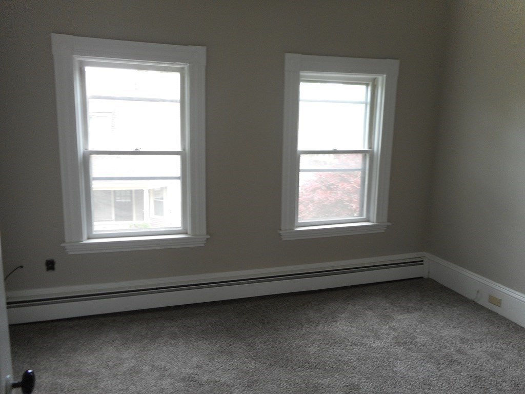 16 Forest St, Middleboro