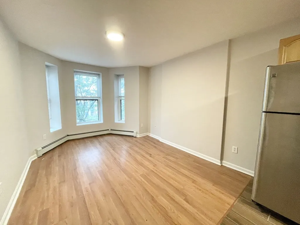 92 Hammond St, South End