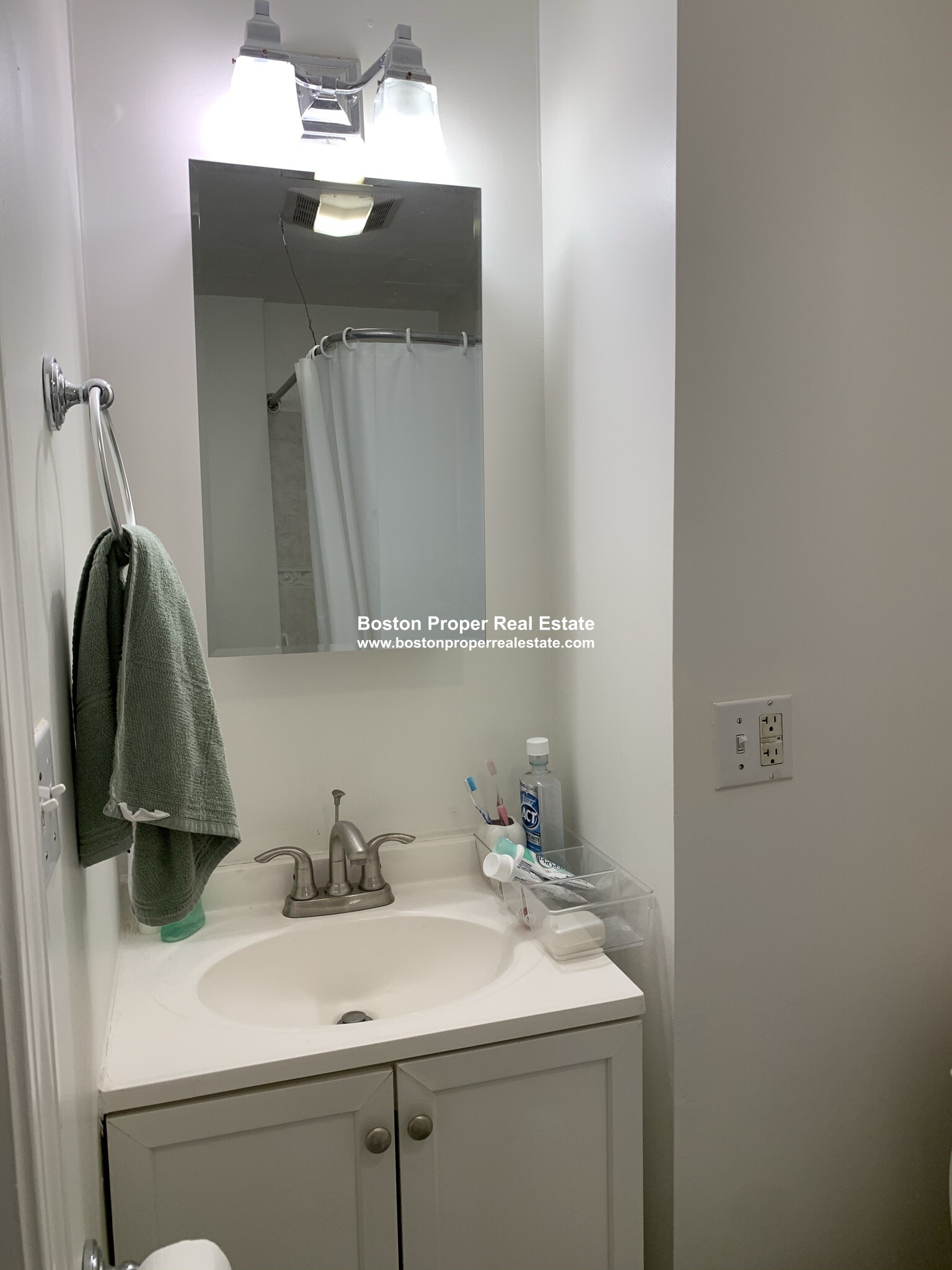 70 Joy St, Beacon Hill