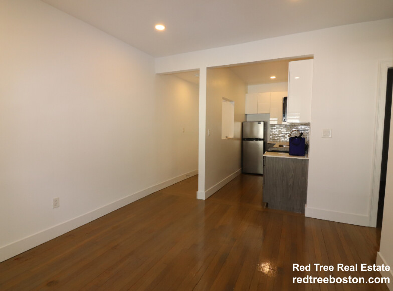 11 Peterborough St, Fenway