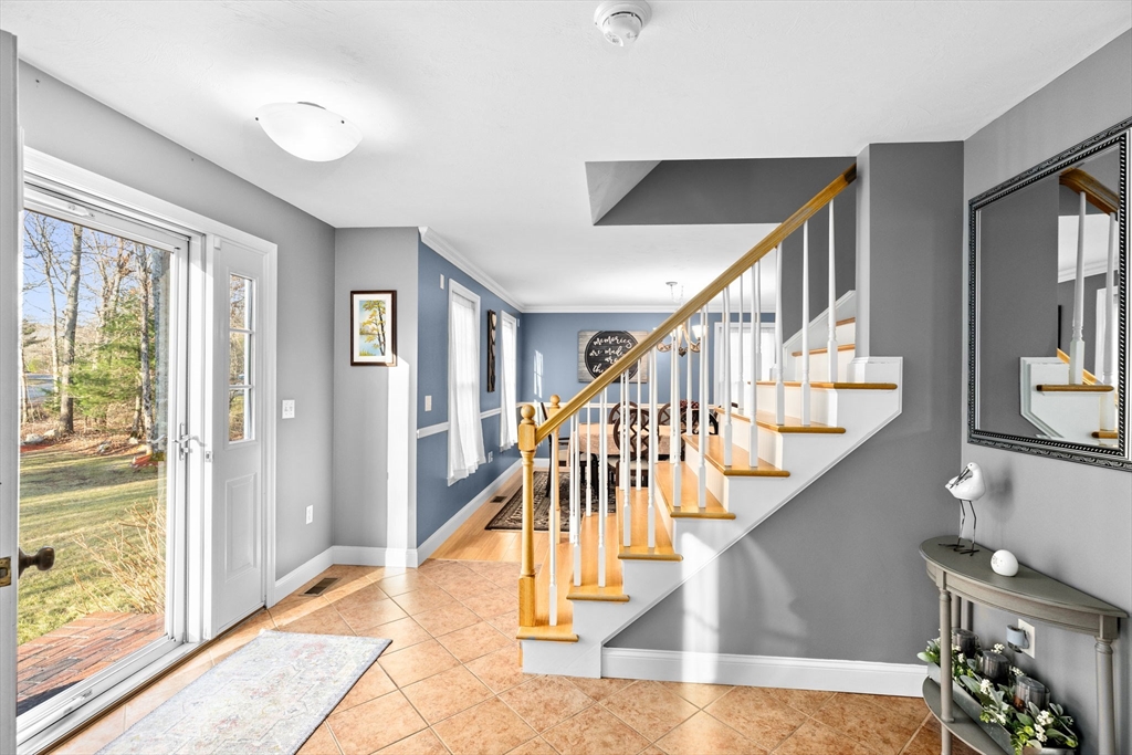13 King Philip Way, East Freetown