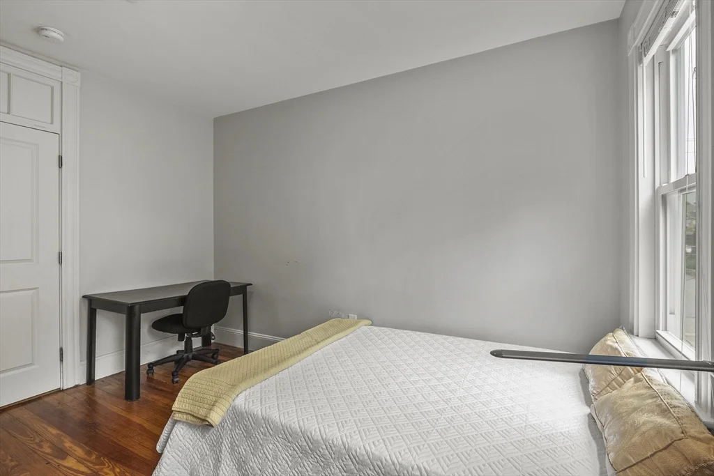 139 Adams St, Waltham