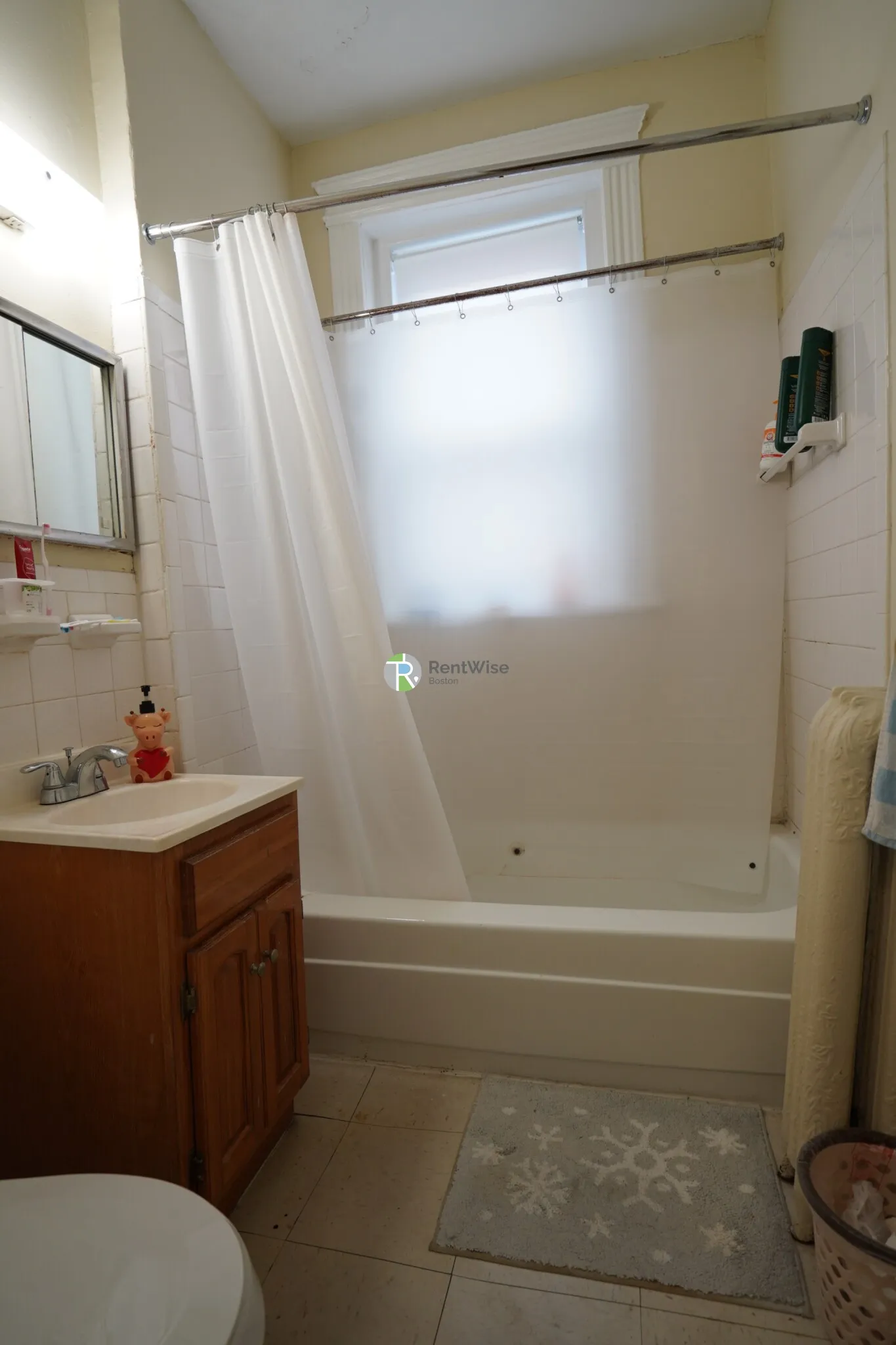 35 Gardner St, Allston