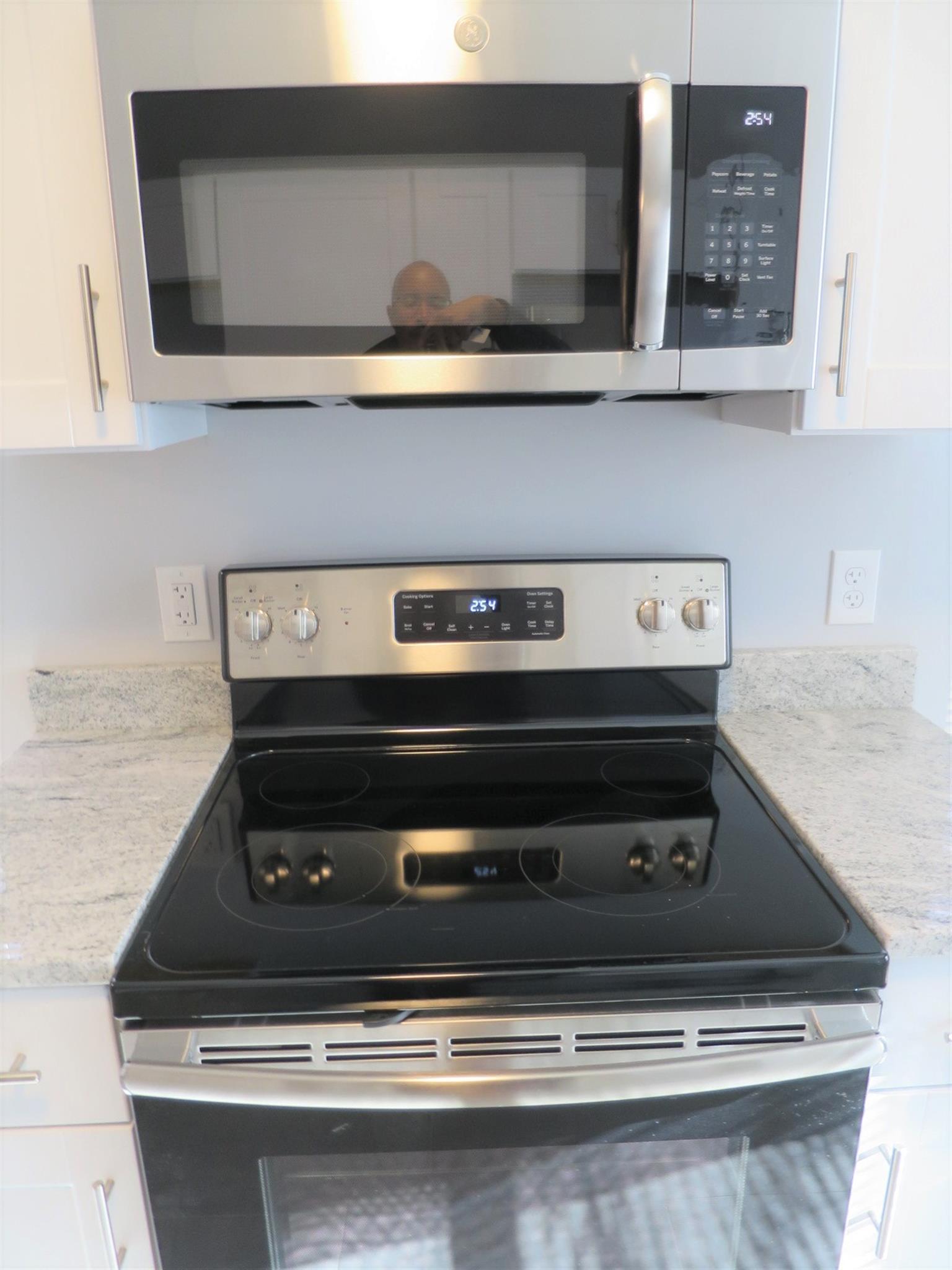 320 Beacon St, Ward Two