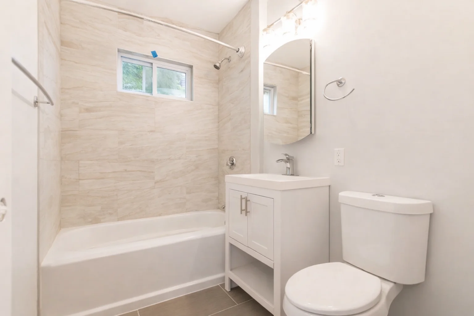 28 Hunnewell Ave, Oak Square