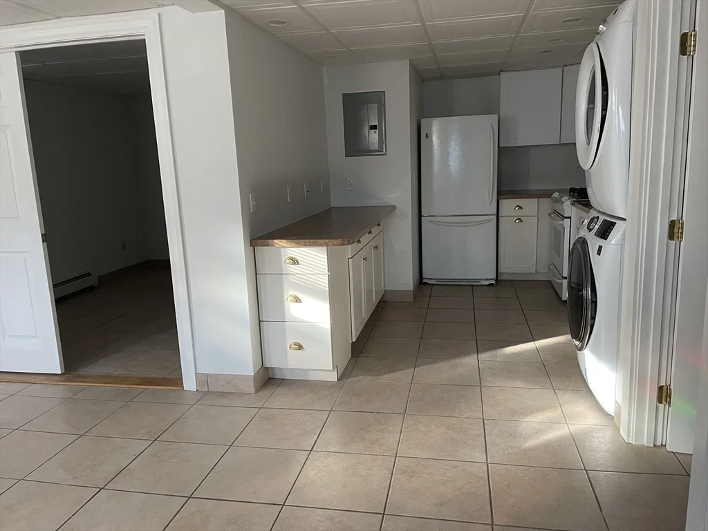 57 Eastern Ave, Gloucester