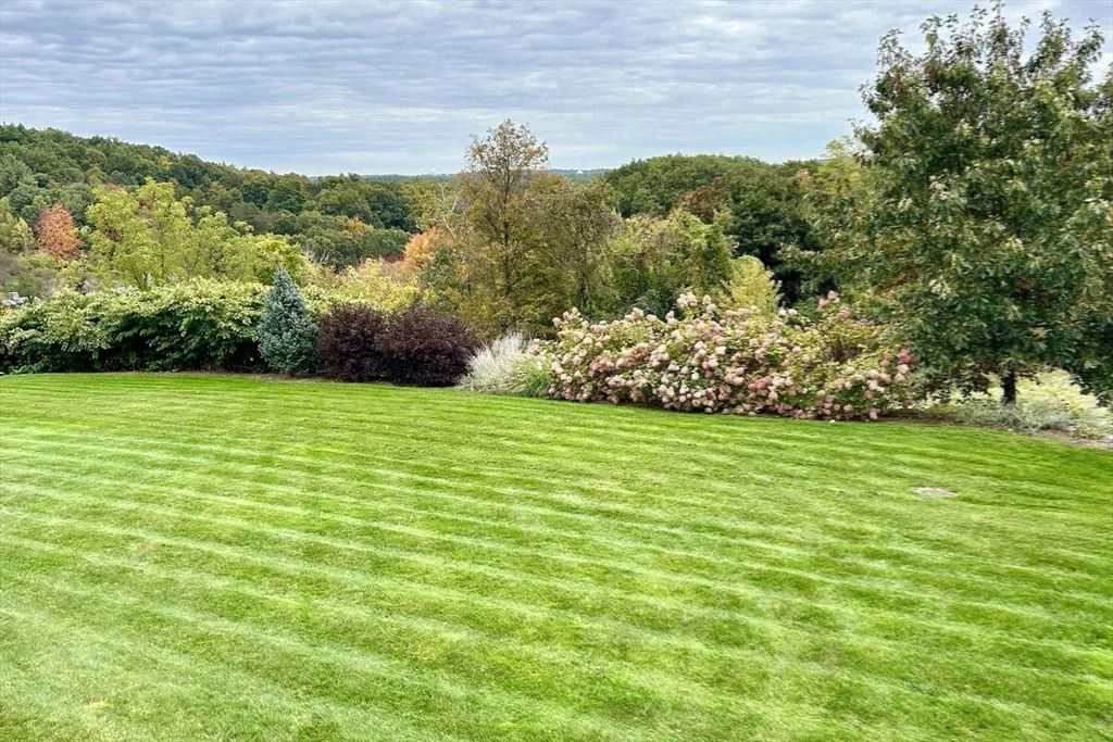 63 Skyfields Dr, Groton