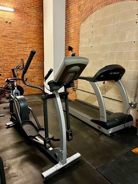 1 Westinghouse Plz, Hyde Park