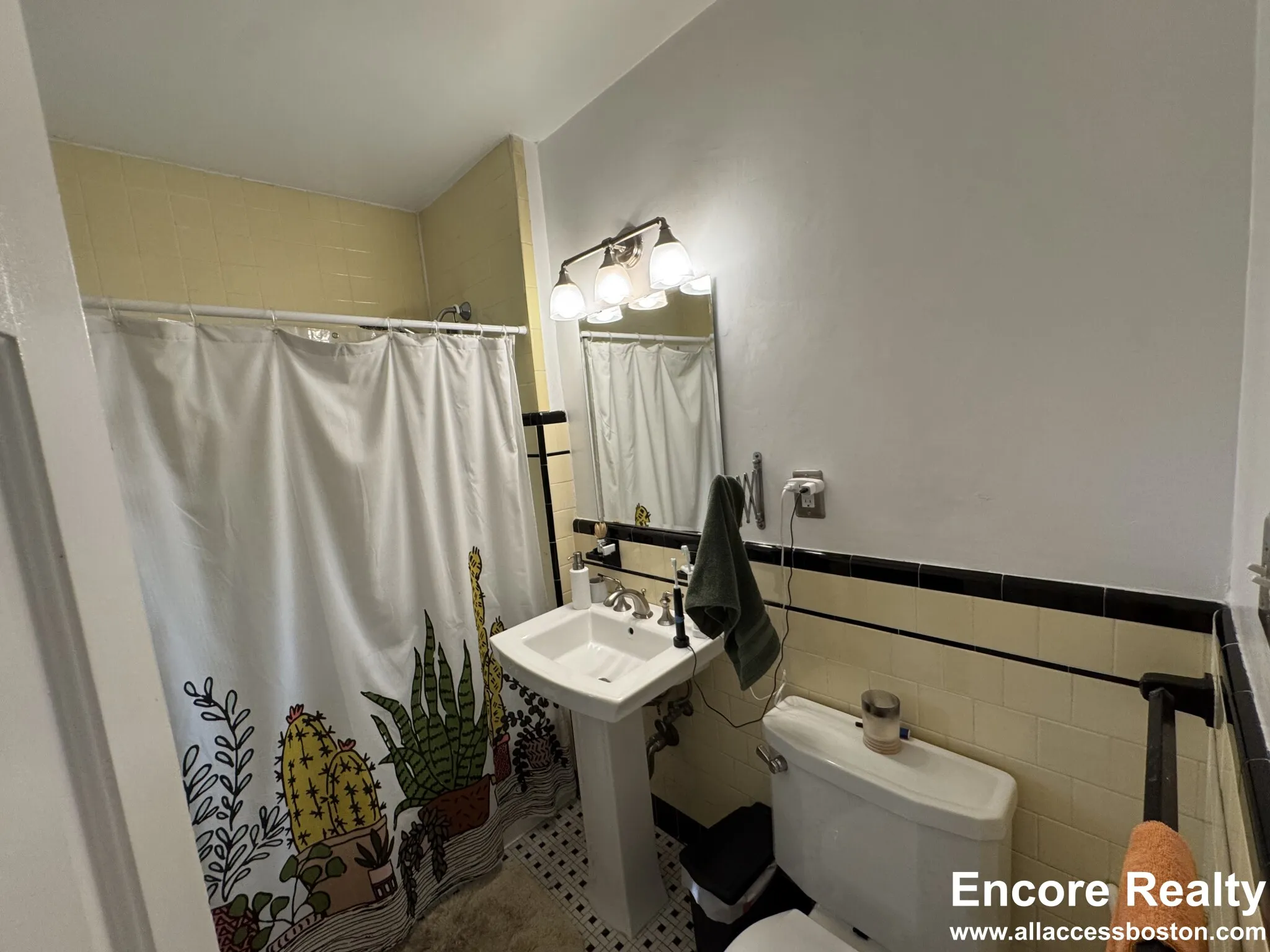 89 Longwood Ave, Coolidge Corner