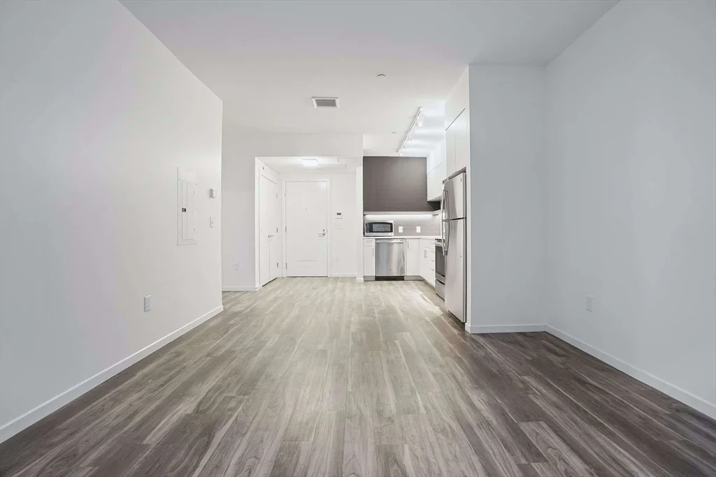 839 Beacon St, Fenway