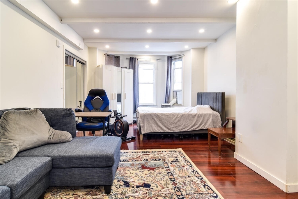 70 Bennington St, East Boston