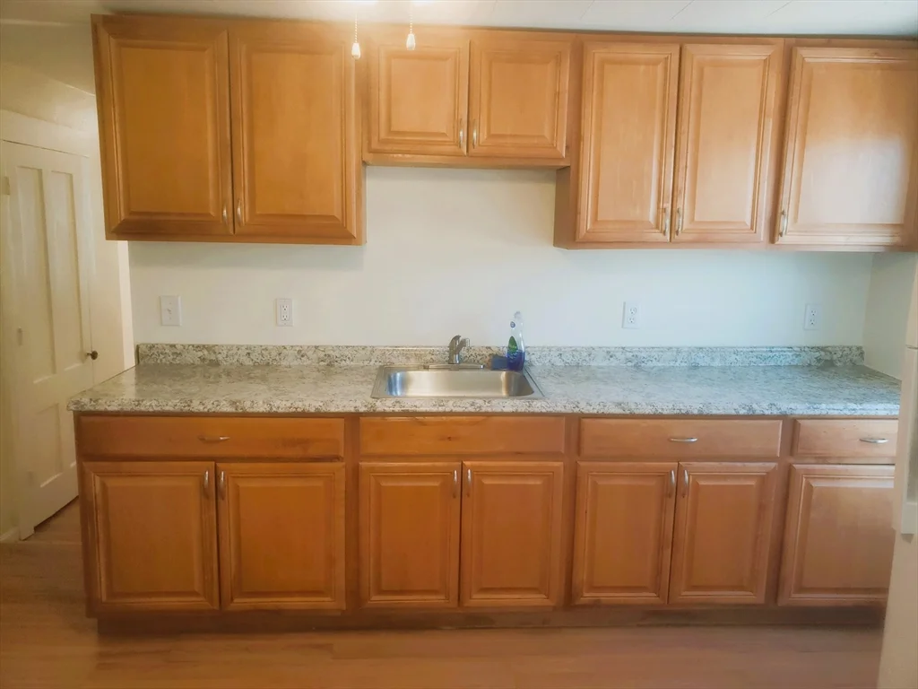 26 Arlington St, Lowell