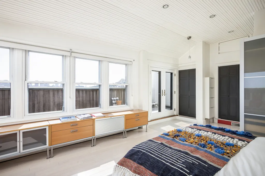 37 Winnisimmet St, East Boston