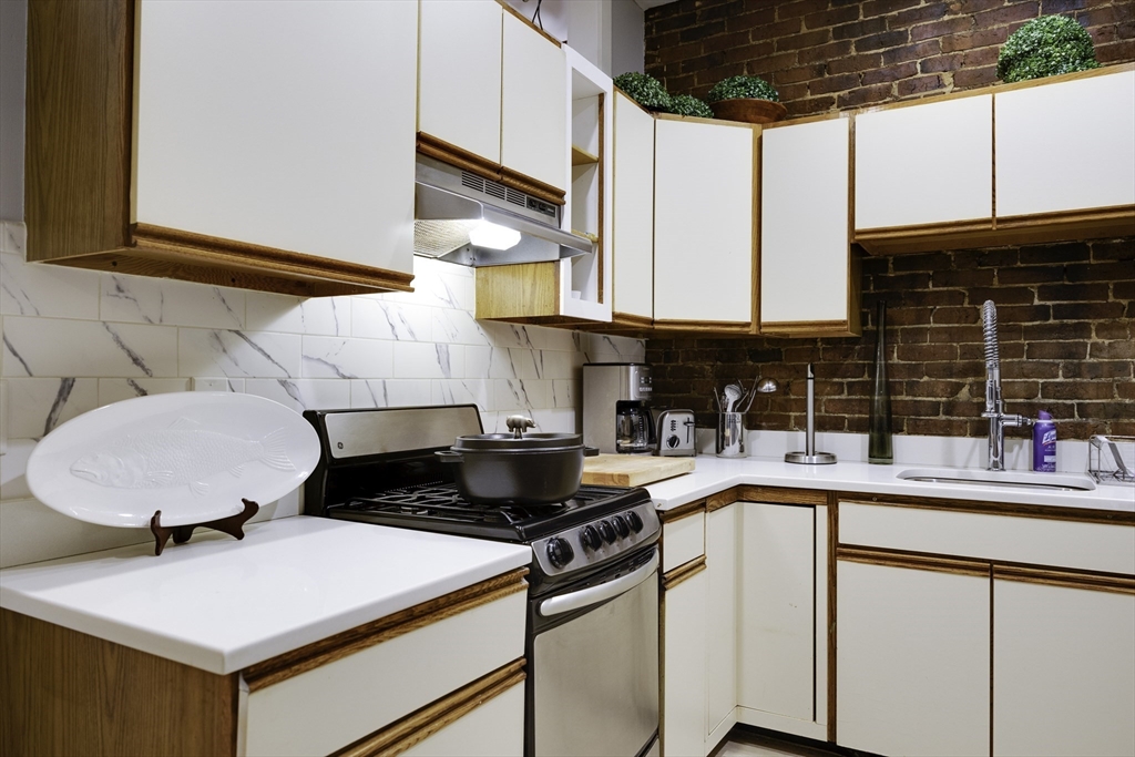 114 Trenton St, East Boston