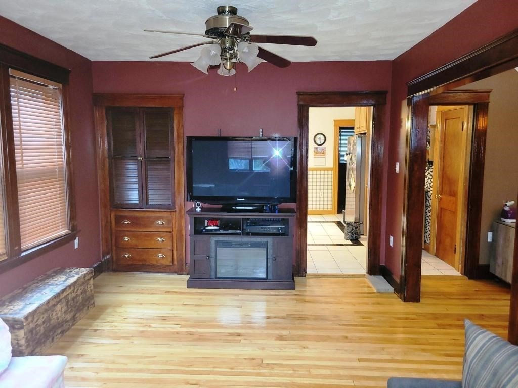 204 Massasoit Rd, Worcester