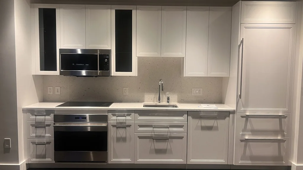 22 Liberty Dr, Seaport District