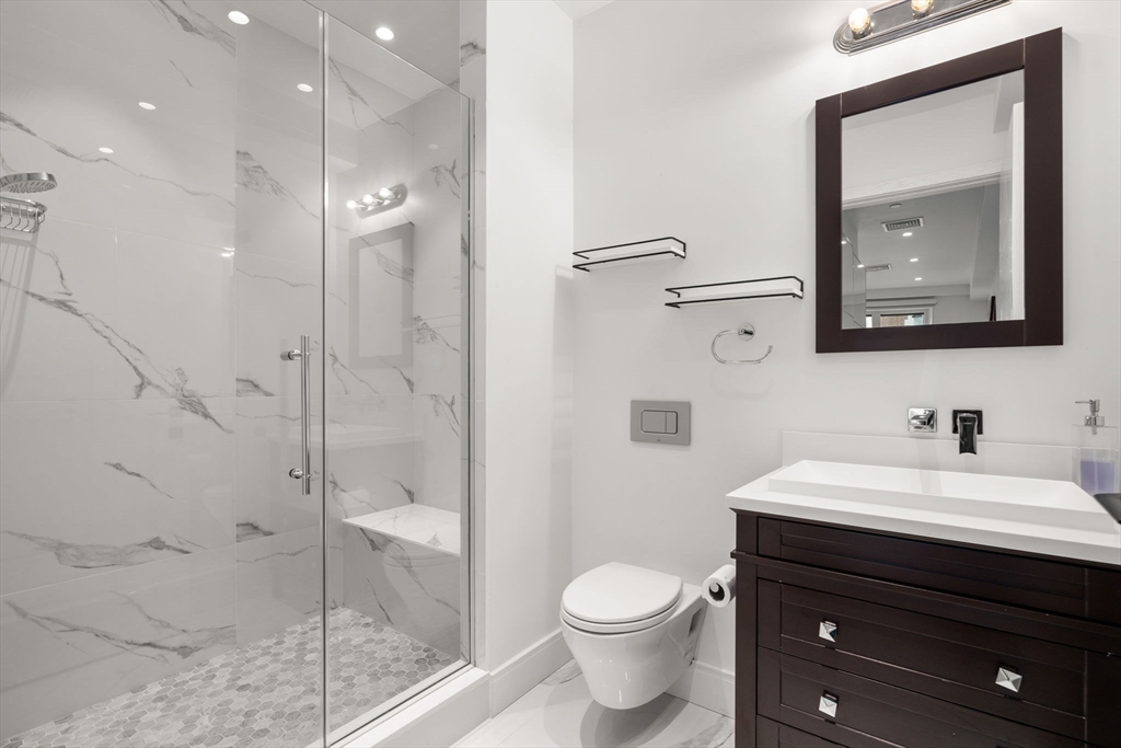 69 Walnut, Boylston Street