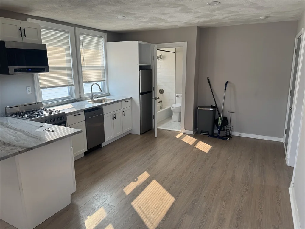 62 Greenwich St, Dorchester