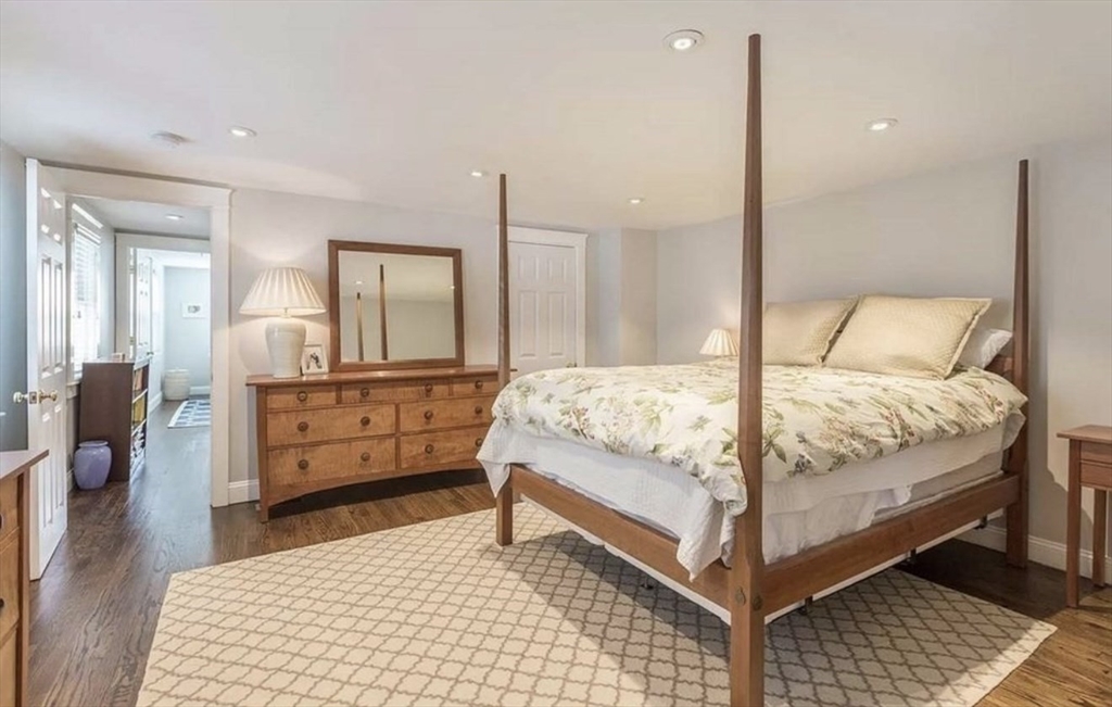 622 E 2nd St, South Boston