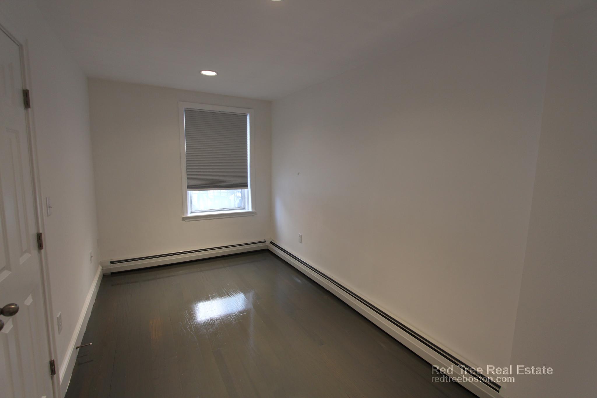 127 Saint Botolph St, Back Bay