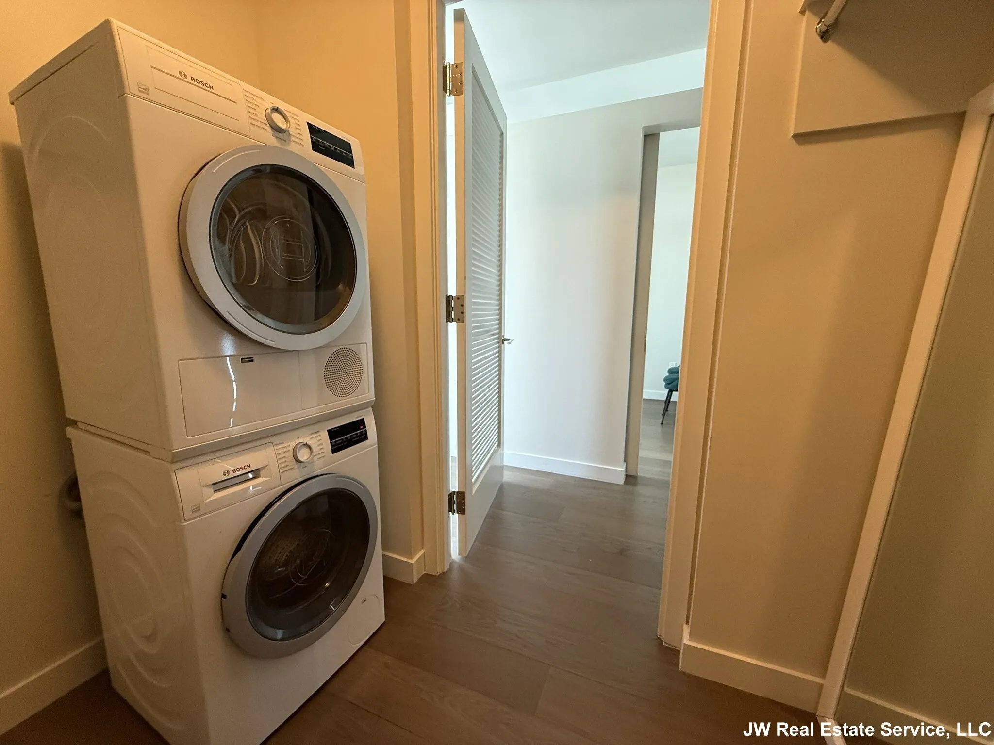 188 Brookline Ave, Fenway