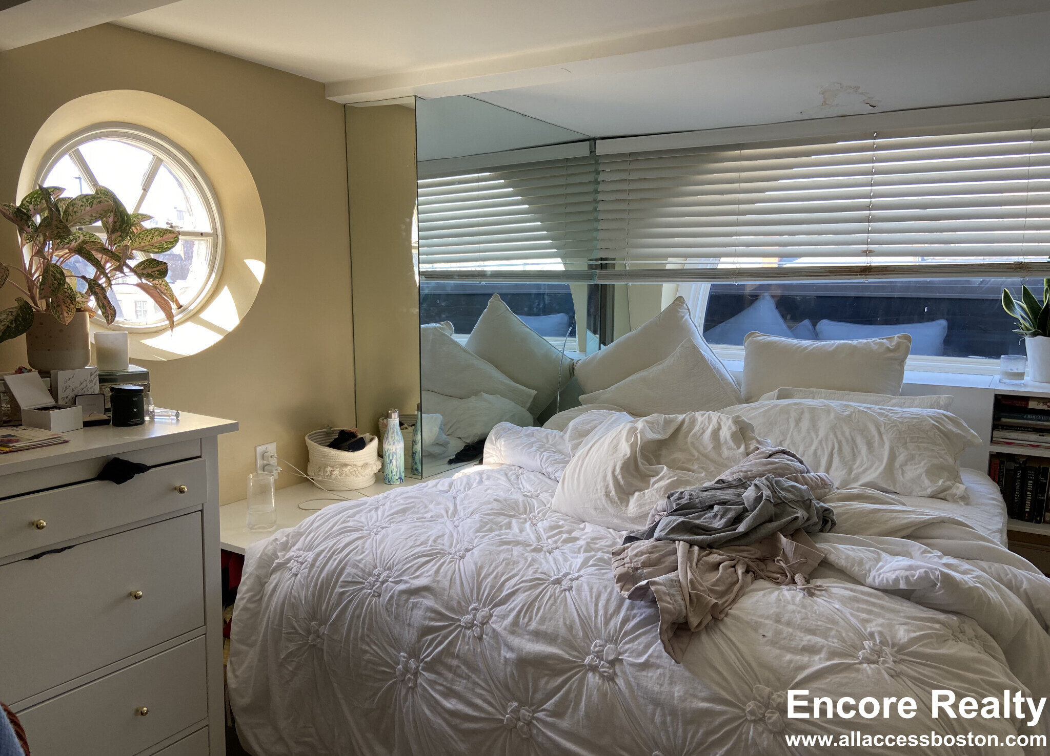 113 Beacon St, Back Bay