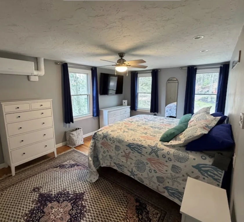 456 South River St, Marshfield