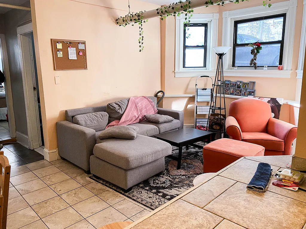 1056 Commonwealth Ave, Brighton