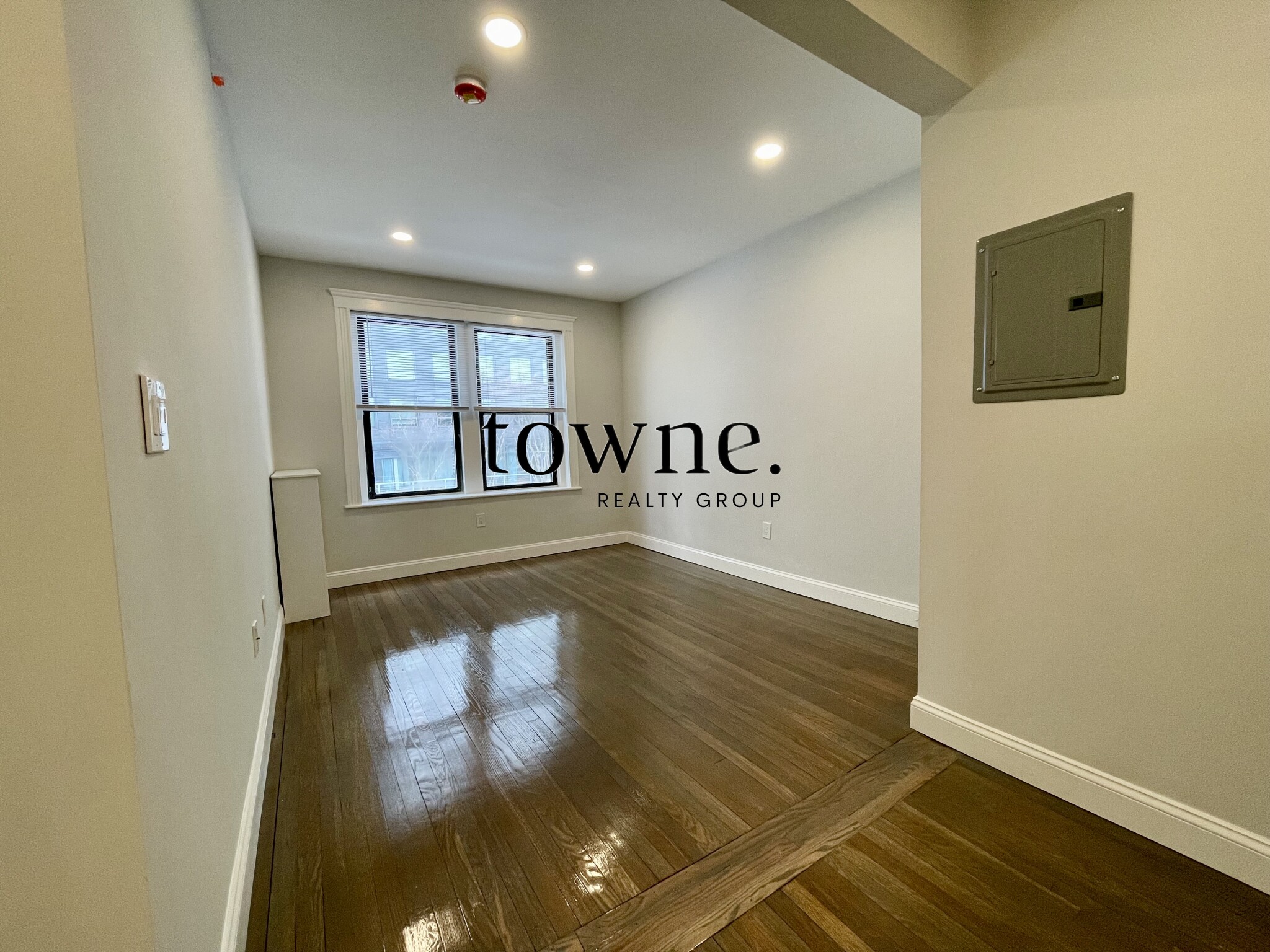 11 Peterborough St, Fenway