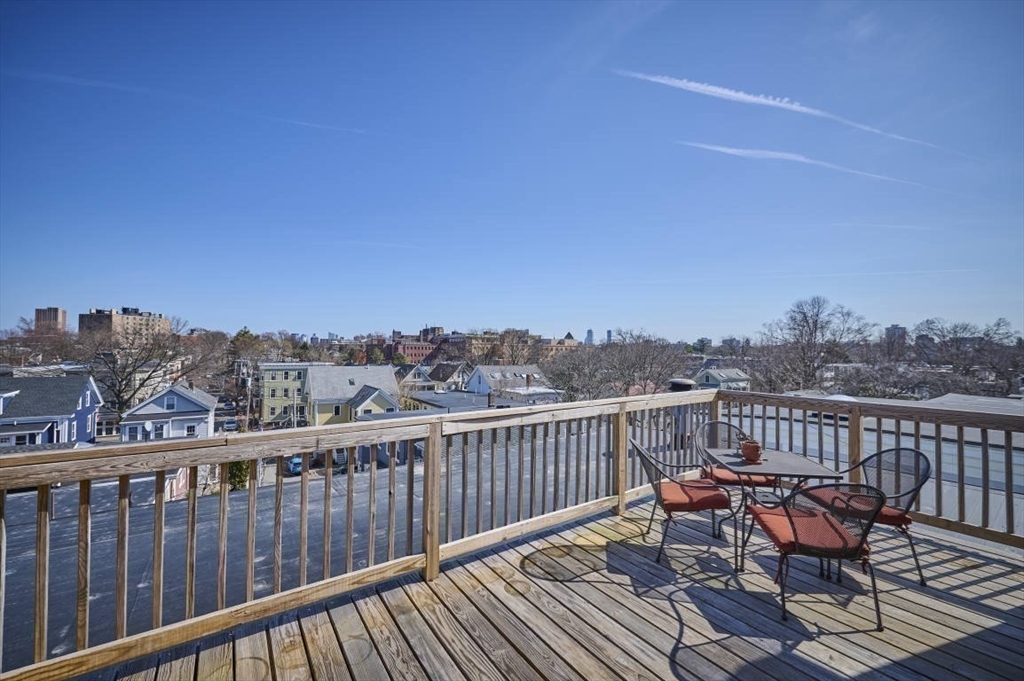 118 Trowbridge St, Harvard Square